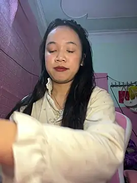 Snapshot of Leeeeiu chatting on March 3, 4:58 pm Leeeeiu online show from March 3, 4:58 pm