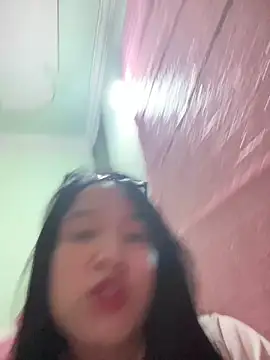 Leeeeiu online show from May 31, 3:07 pm