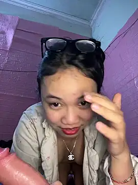 Leeeeiu online show from March 4, 12:35 pm