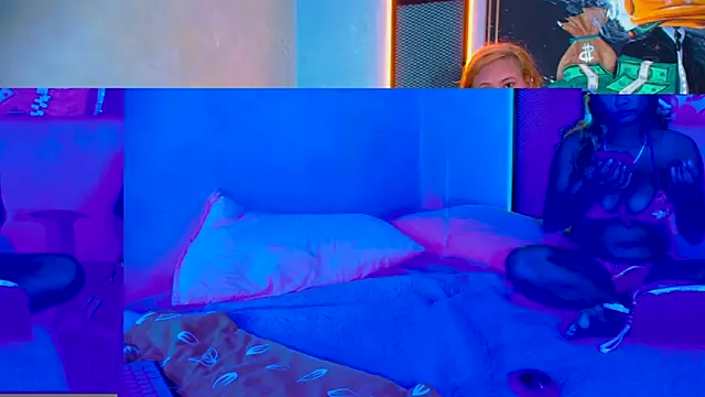 Hornyshow1 online show from May 15, 11:30 am