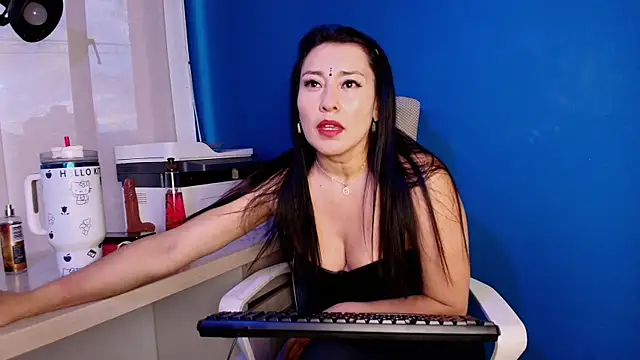 Terra  Rouse  online show from April 30, 11:28 am