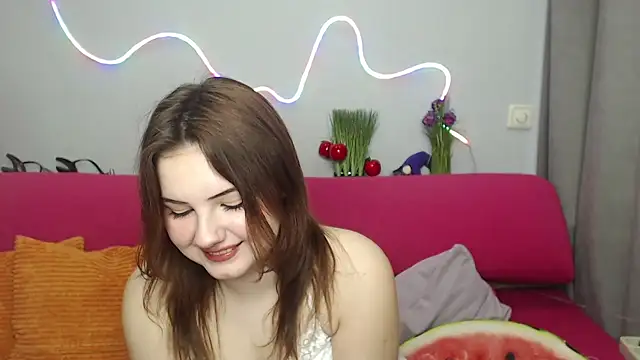 DominikaAk online show from March 8, 5:44 am