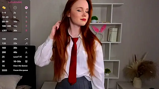 HollisStorer online show from April 6, 3:13 pm