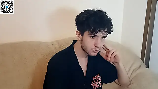  ZaneX online show from April 17, 7:06 pm