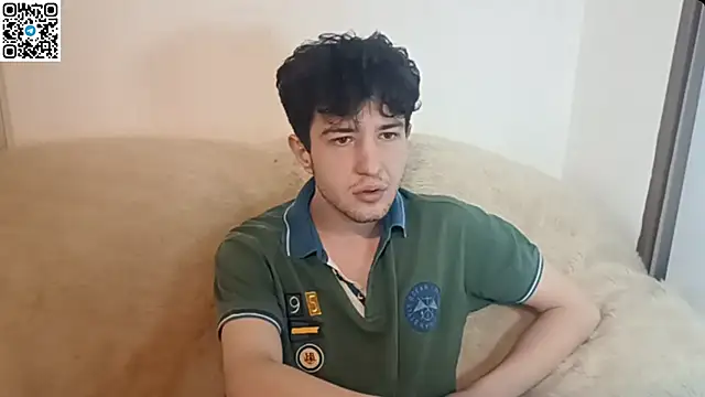  ZaneX online show from April 14, 7:19 pm