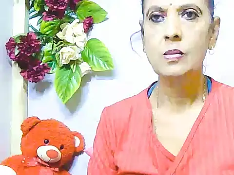 Snapshot of Hot_queen58 chatting on June 3, 1:34 pm Hot queen58 online show from June 3, 1:34 pm