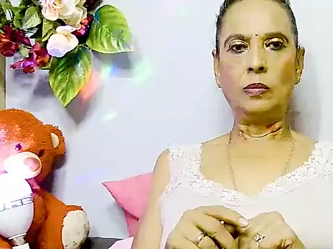 Hot queen58 online show from May 26, 5:44 pm