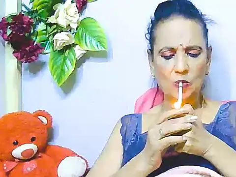 Snapshot of Hot_queen58 chatting on June 4, 4:11 pm Hot queen58 online show from June 4, 4:11 pm