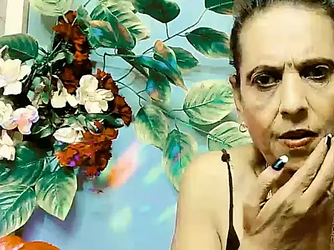 Hot queen58 online show from May 20, 5:54 pm