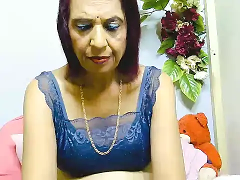 Snapshot of Hot_queen58 chatting on June 25, 5:29 pm Hot queen58 online show from June 25, 5:29 pm