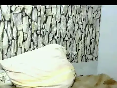 Snapshot of Hot_queen58 chatting on March 2, 2:45 am Hot queen58 online show from March 2, 2:45 am