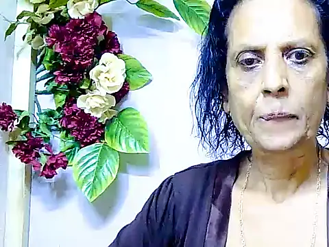 Hot queen58 online show from May 30, 12:22 pm