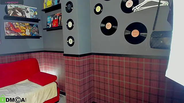 KiittieX online show from April 15, 7:36 am