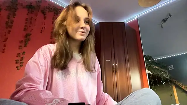 Snapshot of GretaMcdannold chatting on February 28, 2:28 pm GretaMcdannold online show from February 28, 2:28 pm