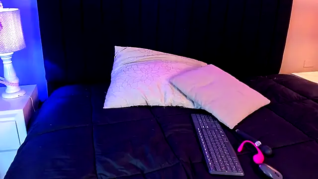 scarlett leex  online show from April 1, 3:41 am