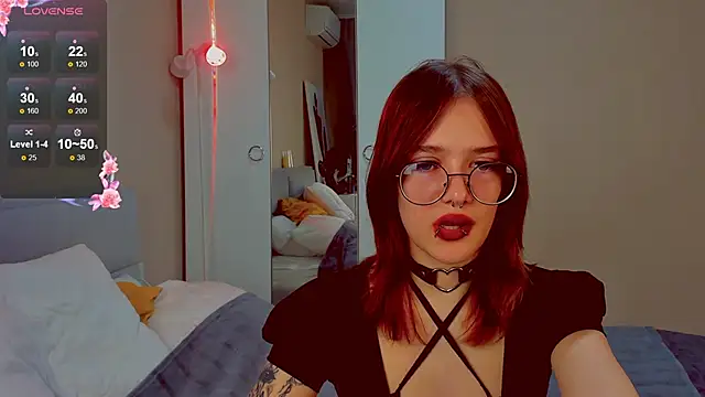 Marika Degas online show from April 3, 1:28 pm