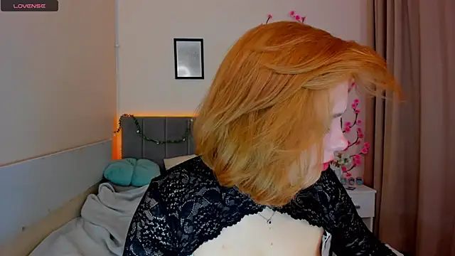 DellaRows online show from April 8, 5:53 am