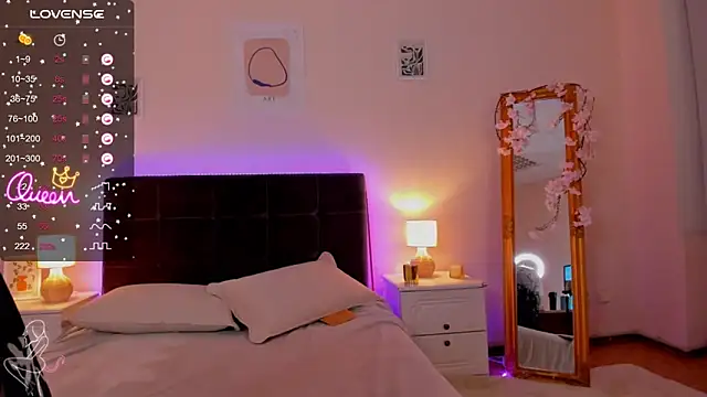 DellaRows online show from April 29, 4:38 am