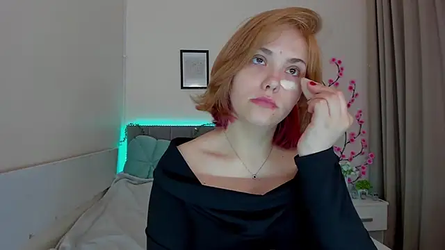 DellaRows online show from April 1, 5:42 am