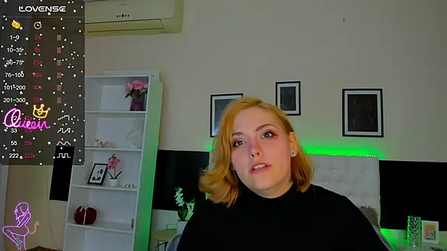 DellaRows online show from April 26, 6:16 pm