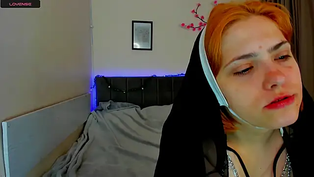DellaRows online show from May 25, 5:51 am