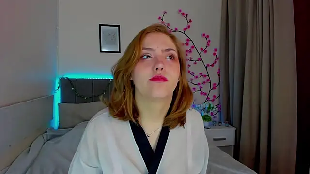 DellaRows online show from March 6, 6:41 am