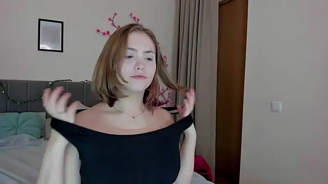 DellaRows online show from March 13, 6:51 am