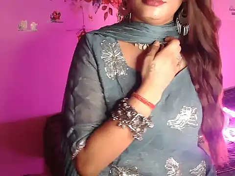 Snapshot of Niya_thakur chatting on July 20, 5:15 am Niya thakur online show from July 20, 5:15 am