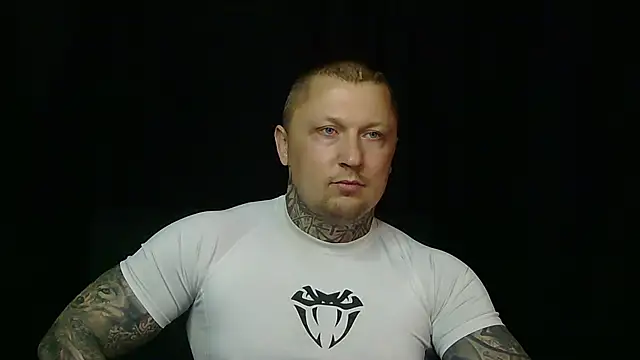 devilWithTats online show from May 3, 8:41 am