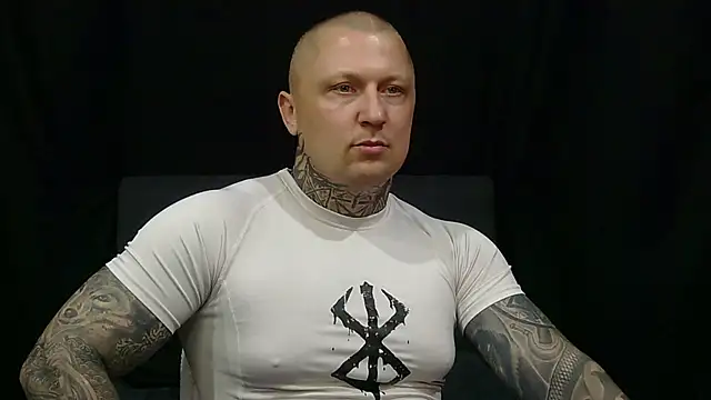 devilWithTats online show from May 26, 11:19 am