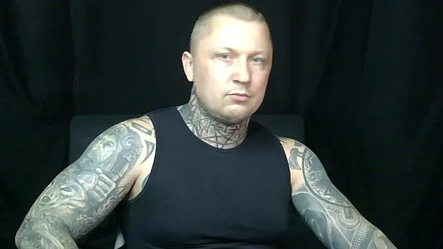 devilWithTats online show from May 14, 11:07 am