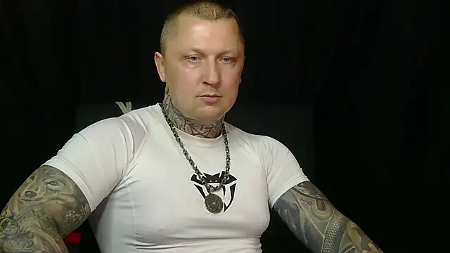 devilWithTats online show from June 9, 3:02 pm