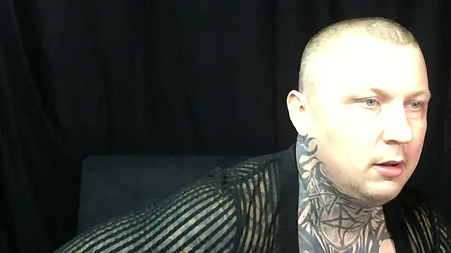devilWithTats online show from March 13, 11:04 am