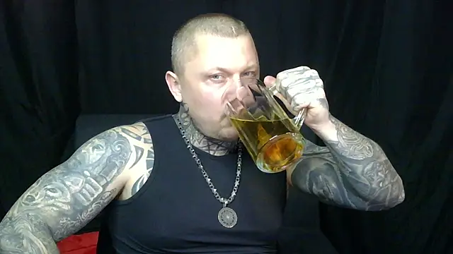 devilWithTats online show from June 5, 1:39 pm
