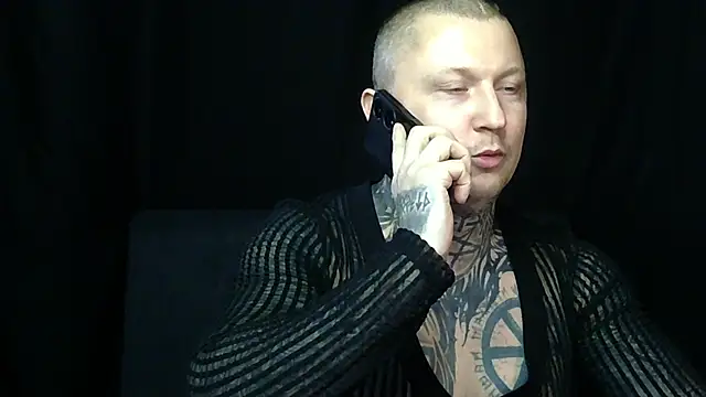 devilWithTats online show from March 15, 8:43 am