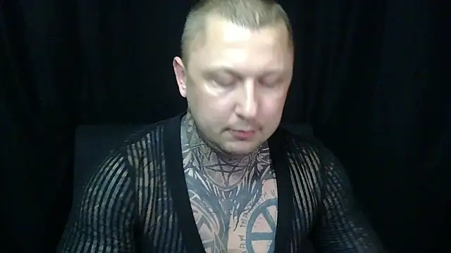 devilWithTats online show from May 21, 12:02 pm