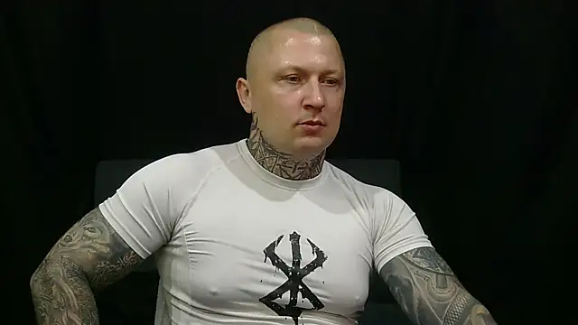 devilWithTats online show from May 25, 7:29 am
