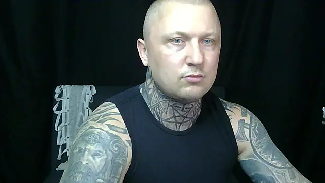 devilWithTats online show from May 6, 7:56 am