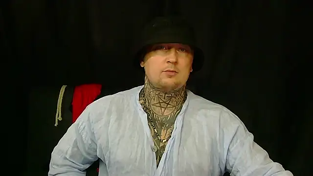 devilWithTats online show from July 12, 11:55 am