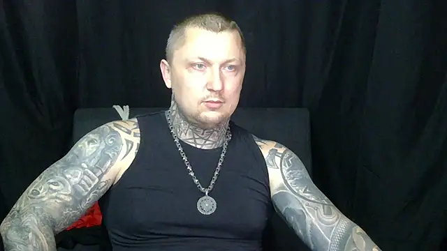 devilWithTats online show from June 14, 1:45 pm
