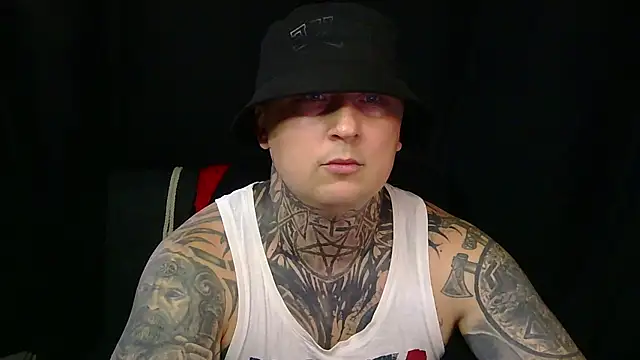 devilWithTats online show from July 22, 9:44 am