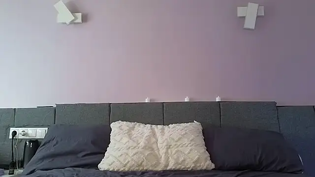 Snapshot of AliceTease chatting on June 6, 10:09 am AliceTease online show from June 6, 10:09 am
