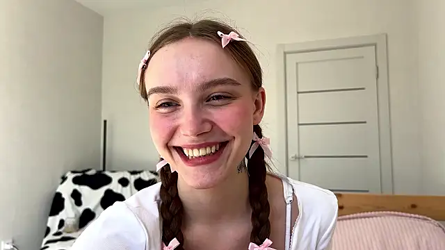 Lolatatee online show from March 12, 11:14 am