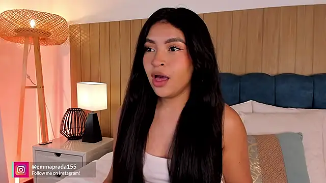 Snapshot of missprada_ chatting on June 22, 12:13 pm missprada online show from June 22, 12:13 pm
