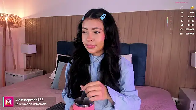 missprada  online show from March 19, 12:16 pm