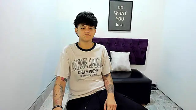 TomBoy Natali online show from May 25, 7:34 pm