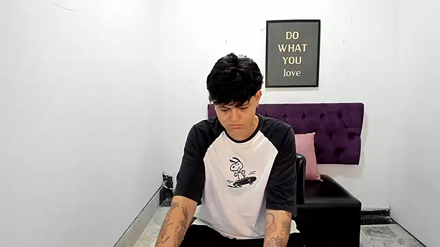 TomBoy Natali online show from April 4, 6:58 pm