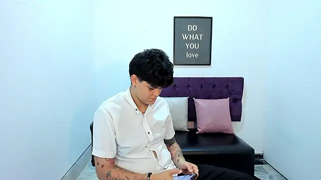 TomBoy Natali online show from March 21, 6:45 pm