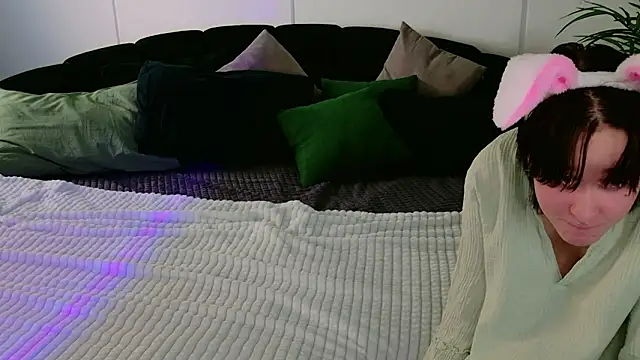 Snapshot of BlackLunaa chatting on February 28, 9:25 pm BlackLunaa online show from February 28, 9:25 pm