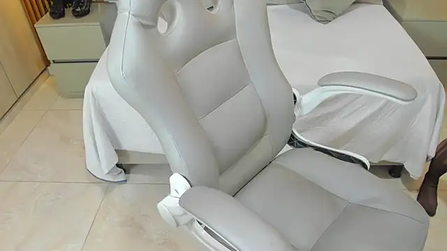 Hanna irfan online show from March 28, 12:17 pm